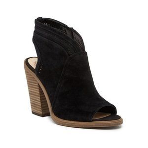 Women's Black Koral Suede Bootie - size 6 - GUC Good used condition